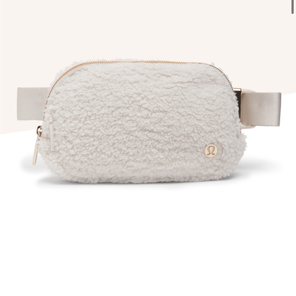 NWT Lululemon Everywhere Belt Bag Large Fleece